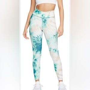 NWT Nike One Dri-fit Women’s leggings. Gorgeous tie dye print. Size XXL.